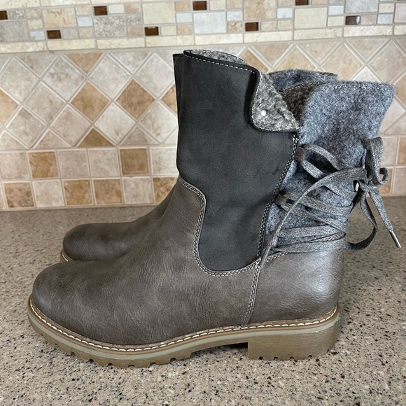 Patrizia Women’s Dawna Grey Multi Faux Leather Boot Size 41 US 10 - Picture 2 of 11